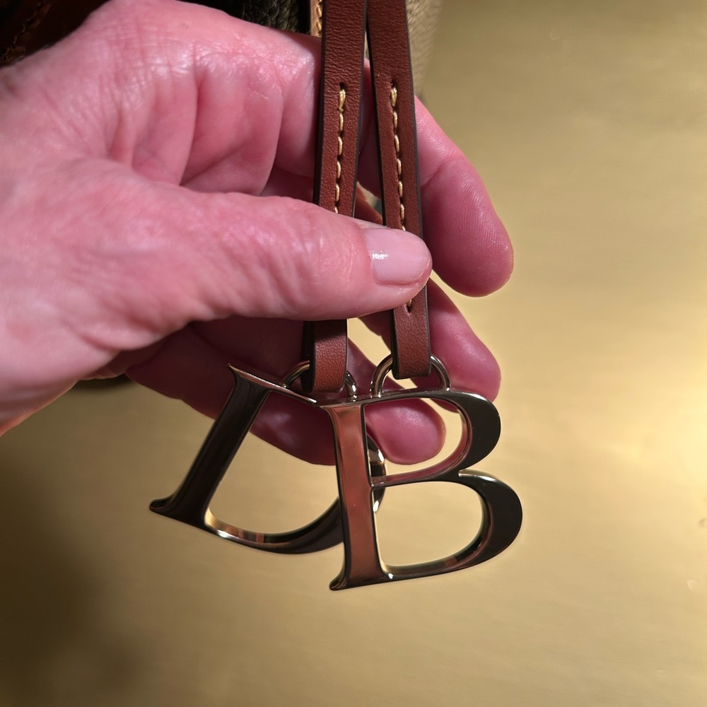 Dooney & Bourke Black & Brown Messenger Shoulder Bag wi/Wristlet Pebbled Leather - Picture 5 of 14